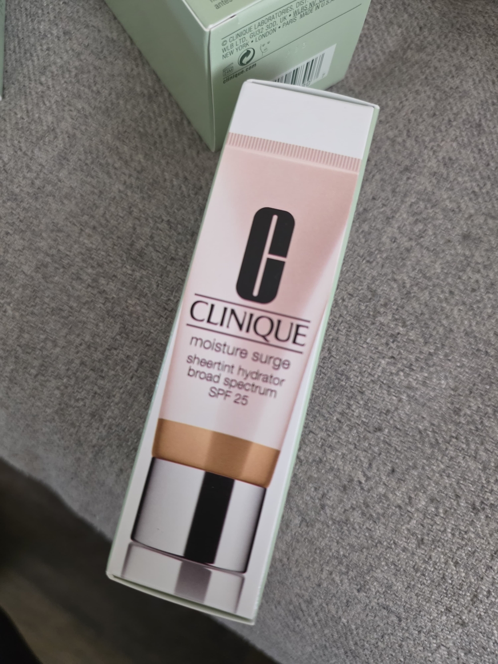 Clinique Moisture Surge Sheertint Hydrator SPF 25 — Pink with Gold Accent